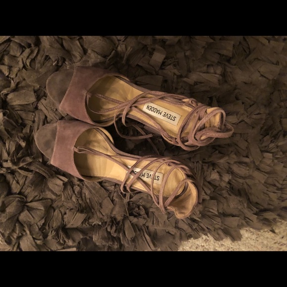 SOLD - Picture 3 of 4